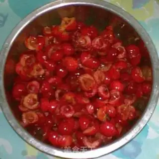 Make cherry sauce step 1