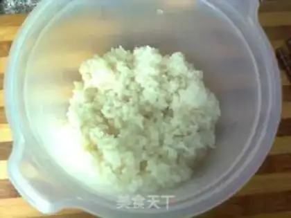 Make Tuna crispy roll sushi step 2