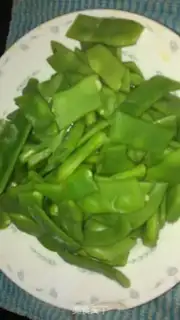 Make Fried potatoes with sword beans step 7