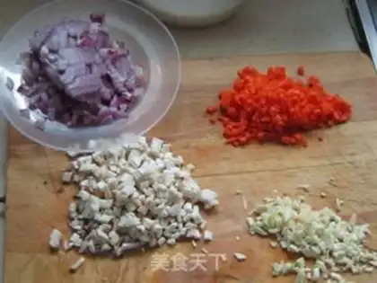 Make Curry seafood fried rice step 1