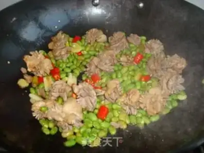 Make stir-fried chicken gizzards with green beans step 8