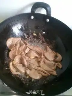 Make stir-fried pork liver with leeks step 3