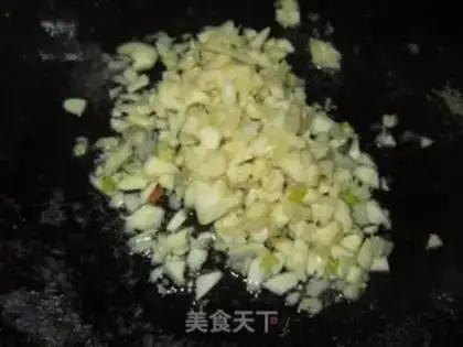 Make Curry seafood fried rice step 4