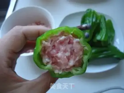 Make Pork stuffed with chili pepper step 2