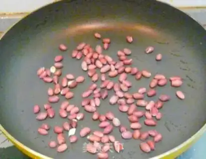 Make Peanut Lantern Festival step 2