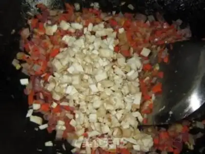 Make Curry seafood fried rice step 7