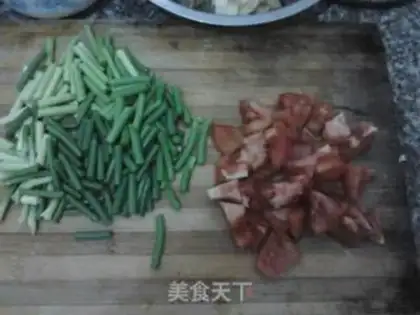Make Egg pulling noodles step 2