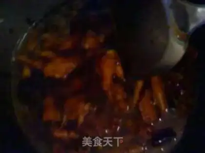 Make Roasted cucumber with chicken feet and wings step 5
