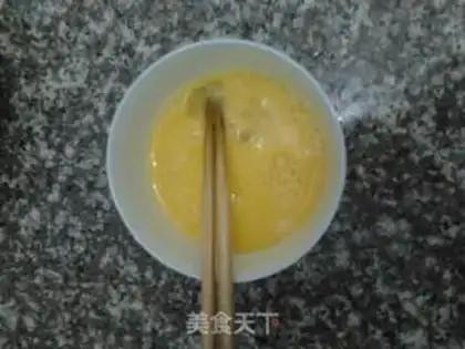 Make Egg pulling noodles step 4