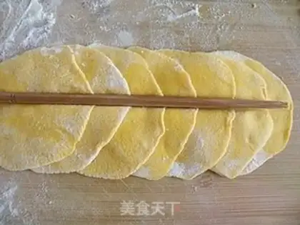 Make Yellow rose steamed buns step 6