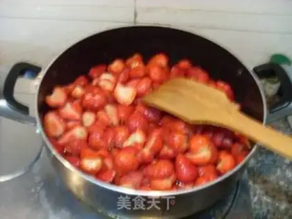 Make strawberry jam step 4
