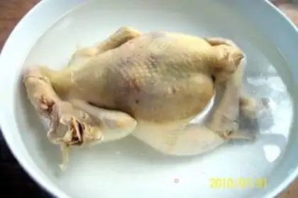 Make White cut chicken with onion and ginger step 5
