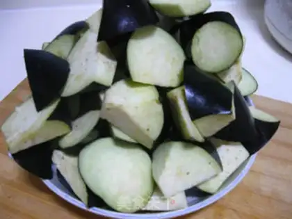 Make Stewed potatoes with eggplant step 1