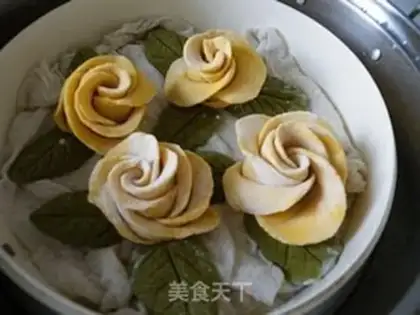 Make Yellow rose steamed buns step 13