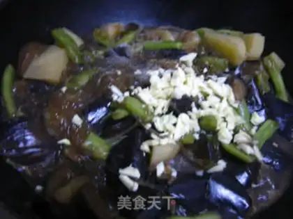 Make Stewed potatoes with eggplant step 8