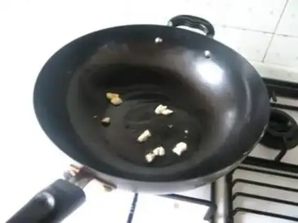 Make Pork and peas pot rice step 5