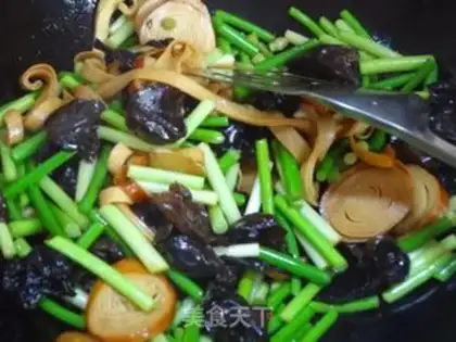 Make Garlic moss fungus step 4
