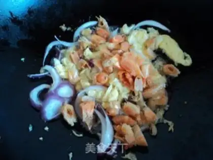 Make stir-fried rice noodles step 6