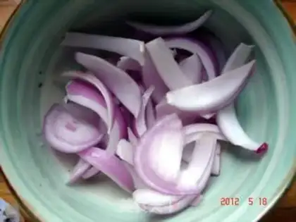 Make Steamed cod with tuna meat floss step 1