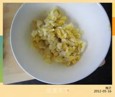 Make Colorful egg fried rice step 3