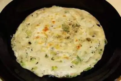 Make chopped green onion pancakes step 9