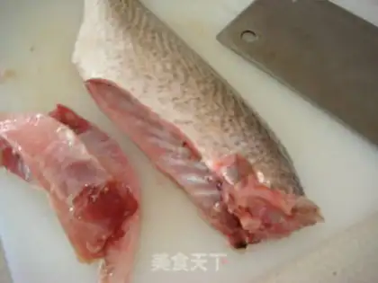 Make Orange two-color chrysanthemum fish step 1