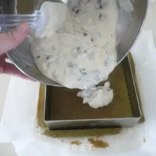 Make Matcha honey bean mousse cake step 10