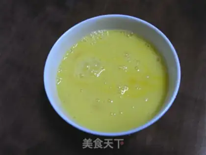 Make Zucchini egg cake step 1
