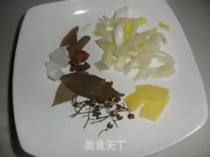 Make braised pork and potato step 2