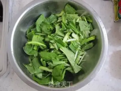 Make Stewed cabbage with spine step 0
