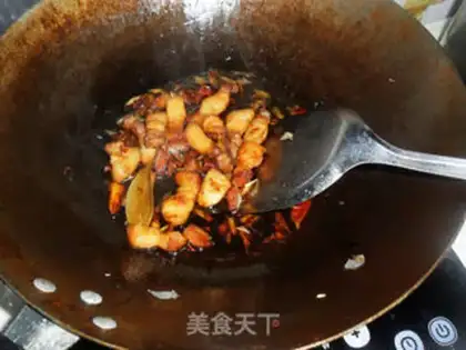 Make braised pork and potato step 4