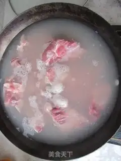 Make Stewed cabbage with spine step 2
