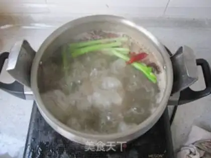 Make Stewed cabbage with spine step 5
