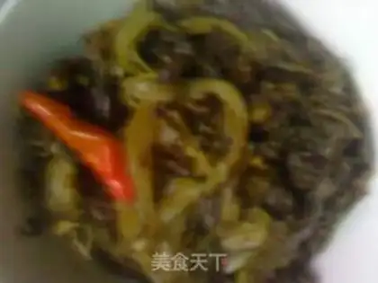 Make fish with Chinese sauerkraut step 1
