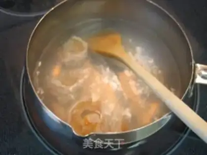 Make Fried rice with shrimp balls and eggs step 2