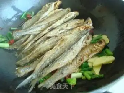 Make Small white fish with gluten step 3