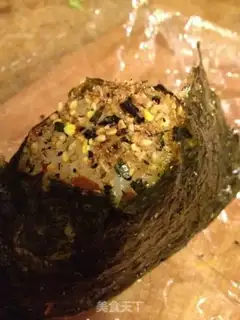 Make Japanese rice balls step 5