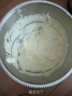 Make Chocolate decorated cake step 12