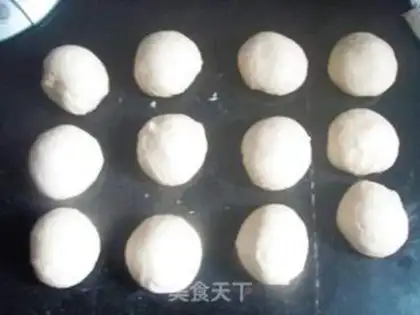 Make Milk steak bun step 4