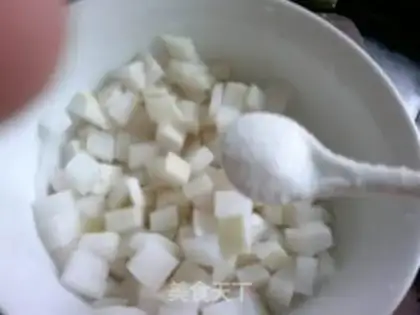 Make Delicious spicy diced radish step 3