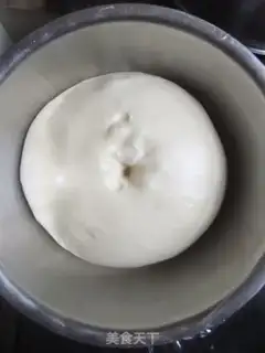 Make Small snail bread step 3