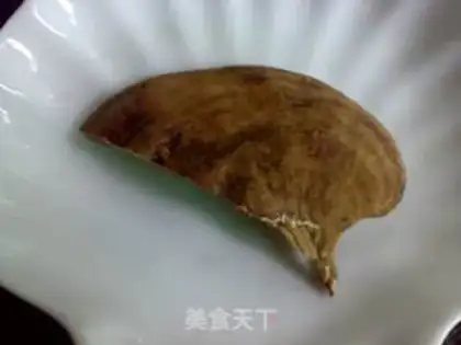 Make Chicken bone grass and Ganoderma lucidum detoxification soup step 0