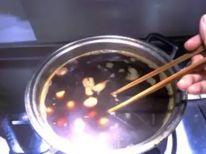 Make stewed quail eggs step 2