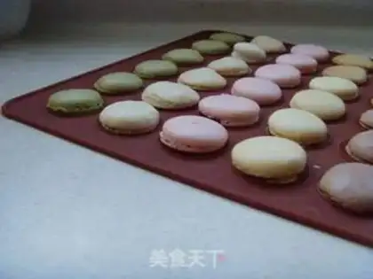 Make Girl crispy breasted macaron step 10