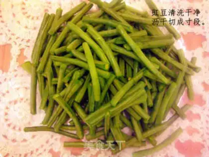 Make Cowpea mixed with sesame paste step 1