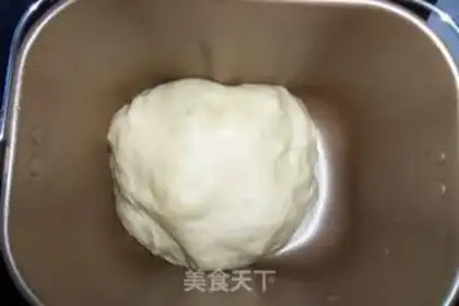 Make sausage bread step 4