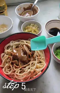 Make hot dry noodles step 4
