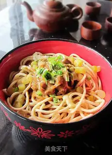 Make hot dry noodles step 5