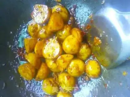 Make Braised potatoes with fermented bean curd step 6