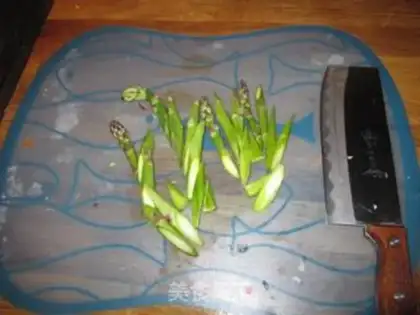 Make Stewed asparagus with mushrooms step 1